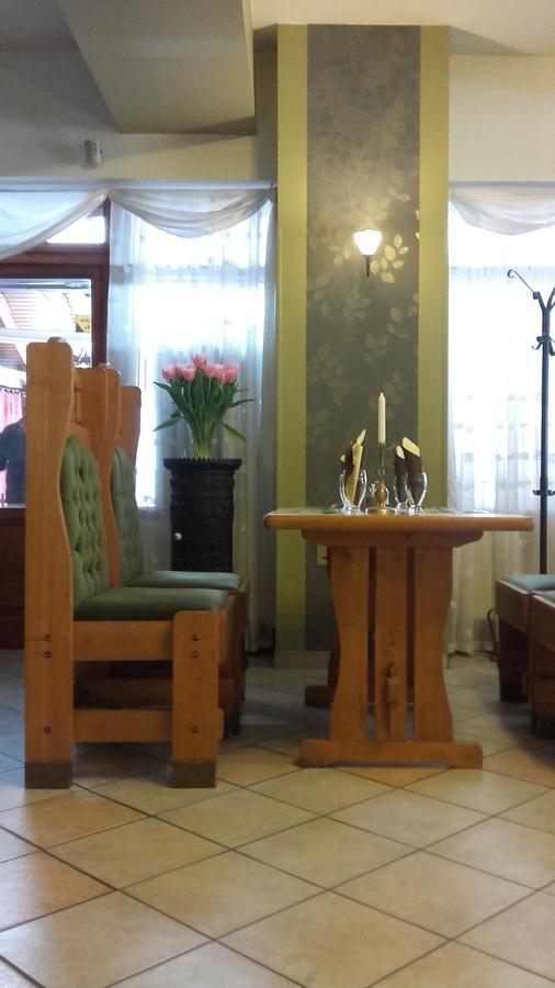 Pollushof Panzio Es Etterem Bed and Breakfast Csolnok Εξωτερικό φωτογραφία